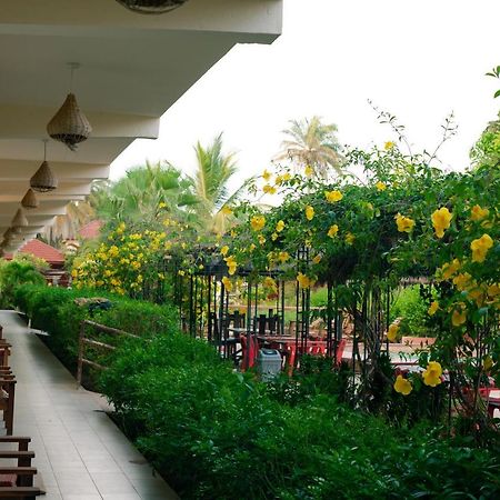 Bamboo Garden Hotel 세레쿤다 외부 사진