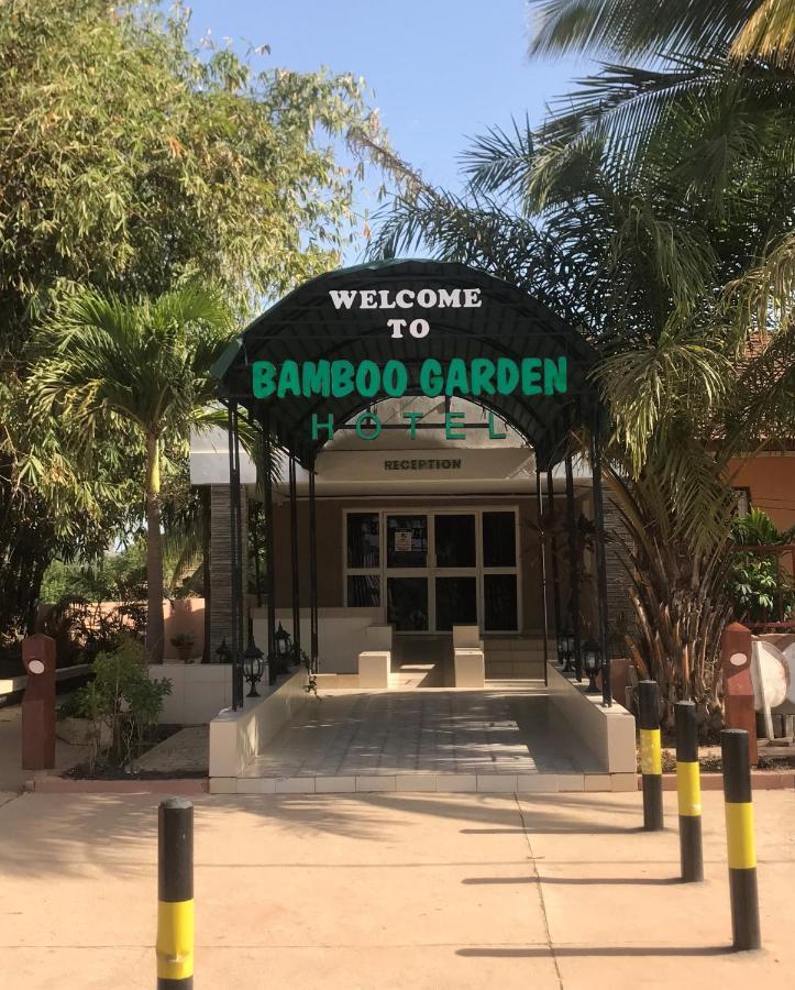 Bamboo Garden Hotel 세레쿤다 외부 사진