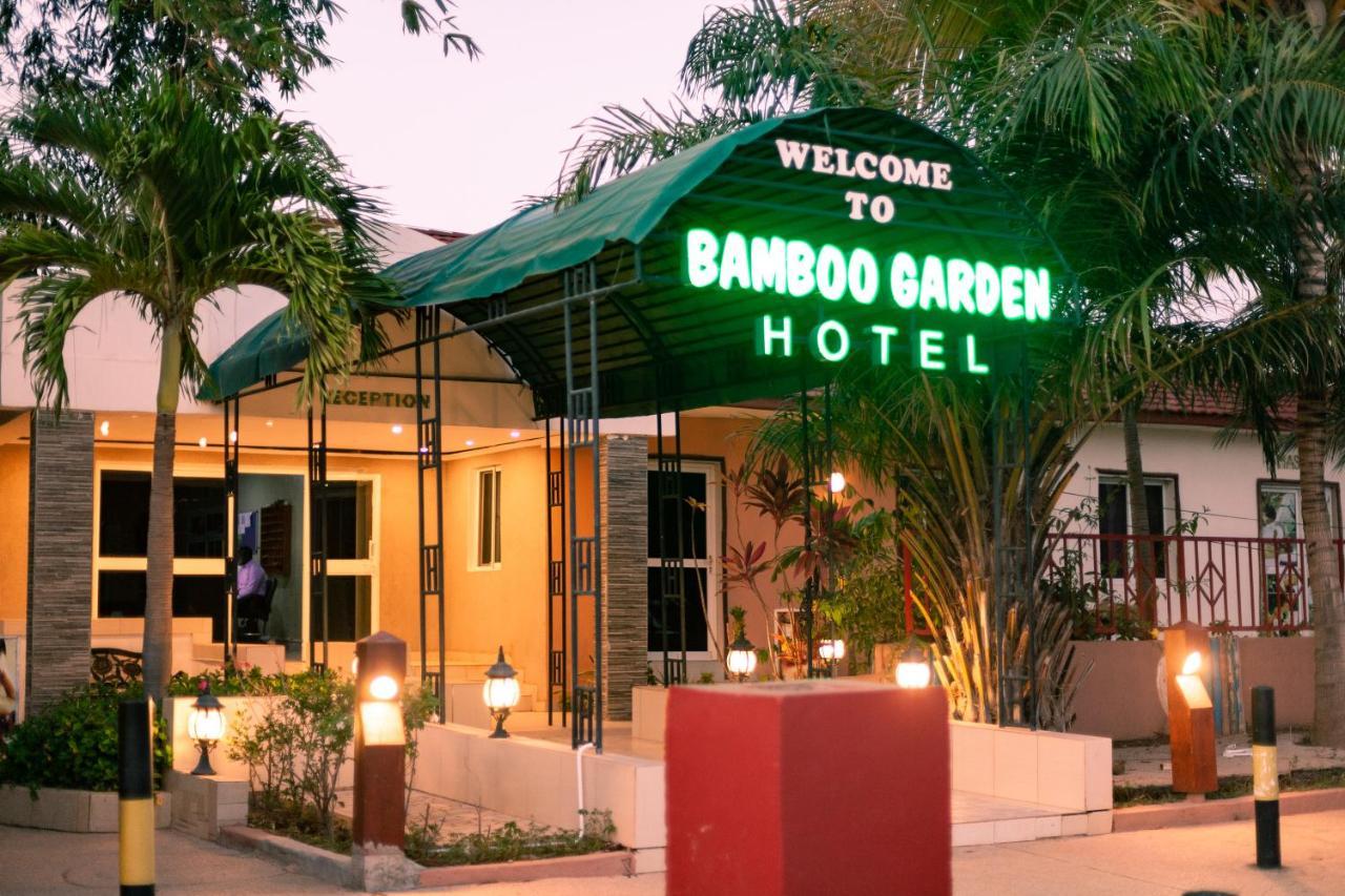 Bamboo Garden Hotel 세레쿤다 외부 사진
