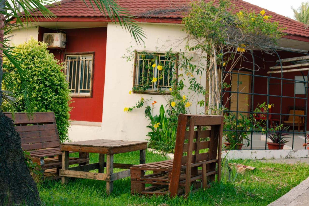 Bamboo Garden Hotel 세레쿤다 외부 사진